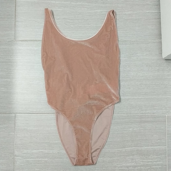 MP/C Dusty Rose Tank Plunge Velvet Bodysuit - Picture 2 of 6